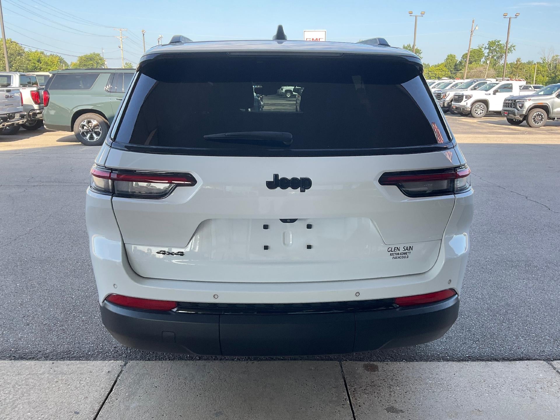 2023 Jeep Grand Cherokee L Base