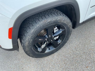 2023 Jeep Grand Cherokee L Base