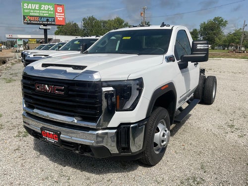 2026 GMC Sierra 3500 HD Chassis Cab Pro