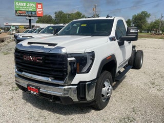 2026 GMC Sierra 3500 HD Chassis Cab Pro