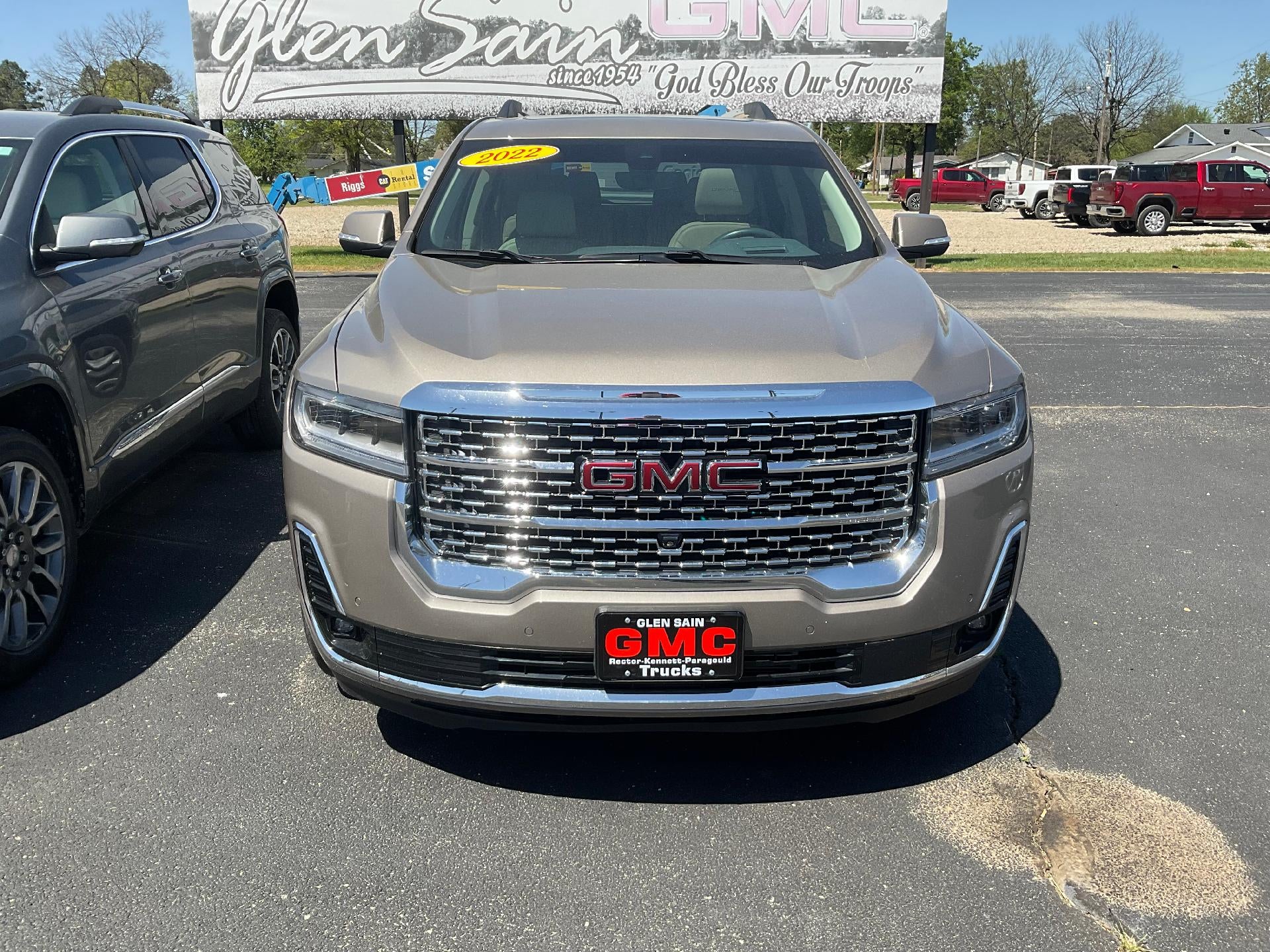 2022 GMC Acadia Denali