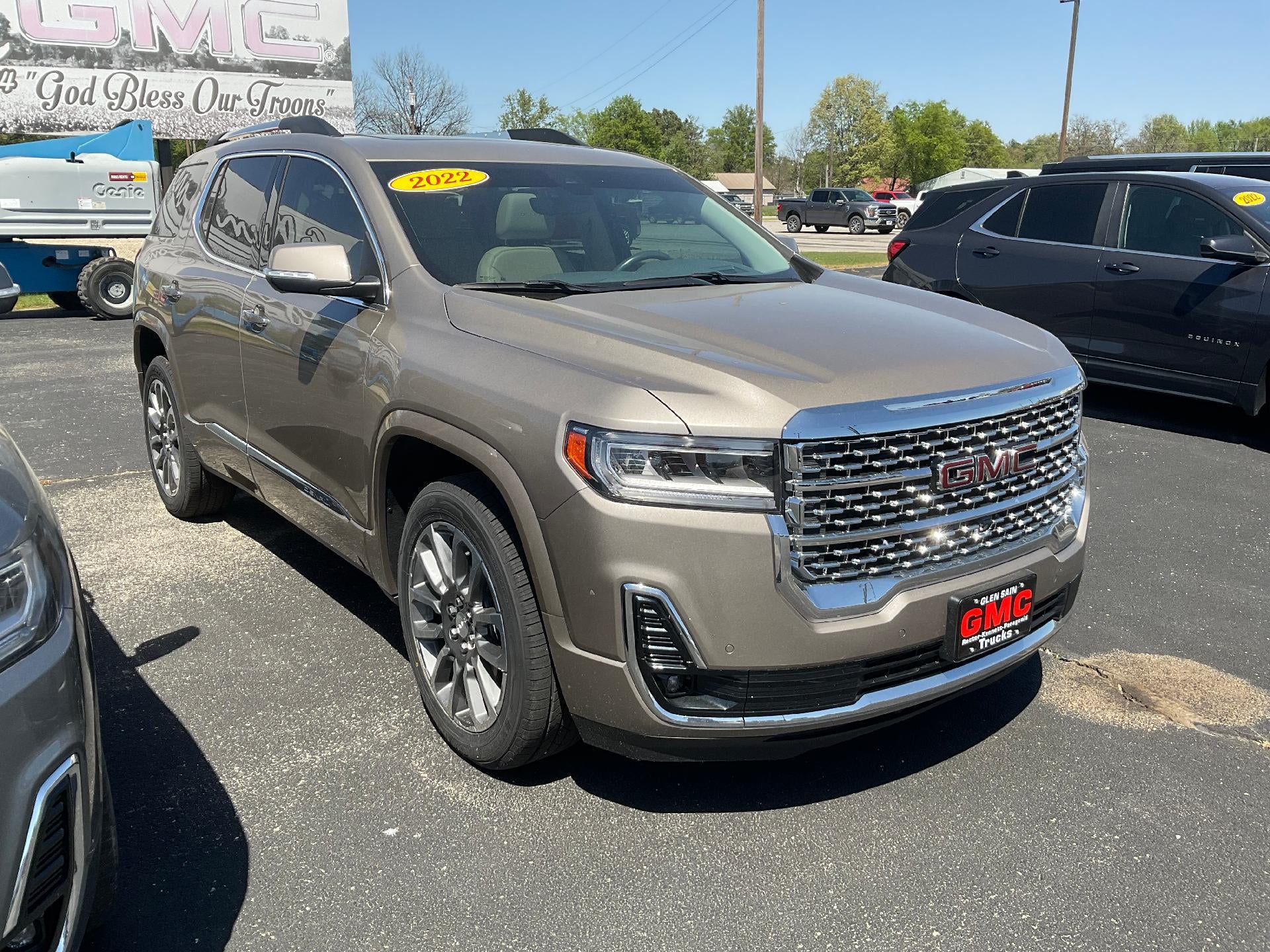 2022 GMC Acadia Denali