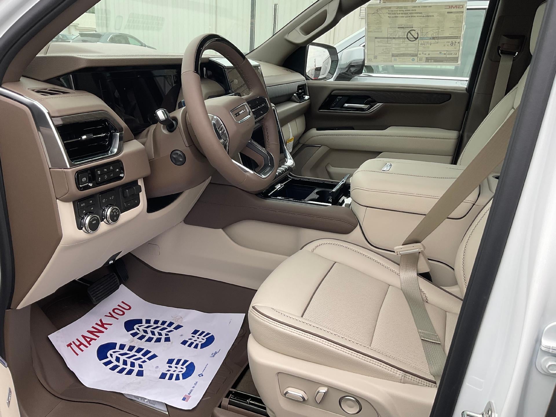 2026 GMC Yukon XL Denali - Photo 7
