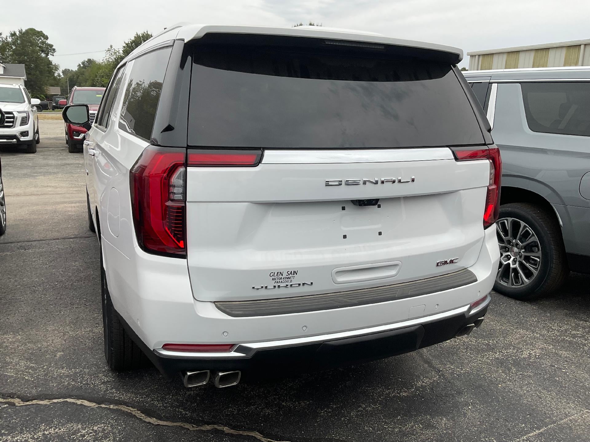 2026 GMC Yukon XL Denali - Photo 9