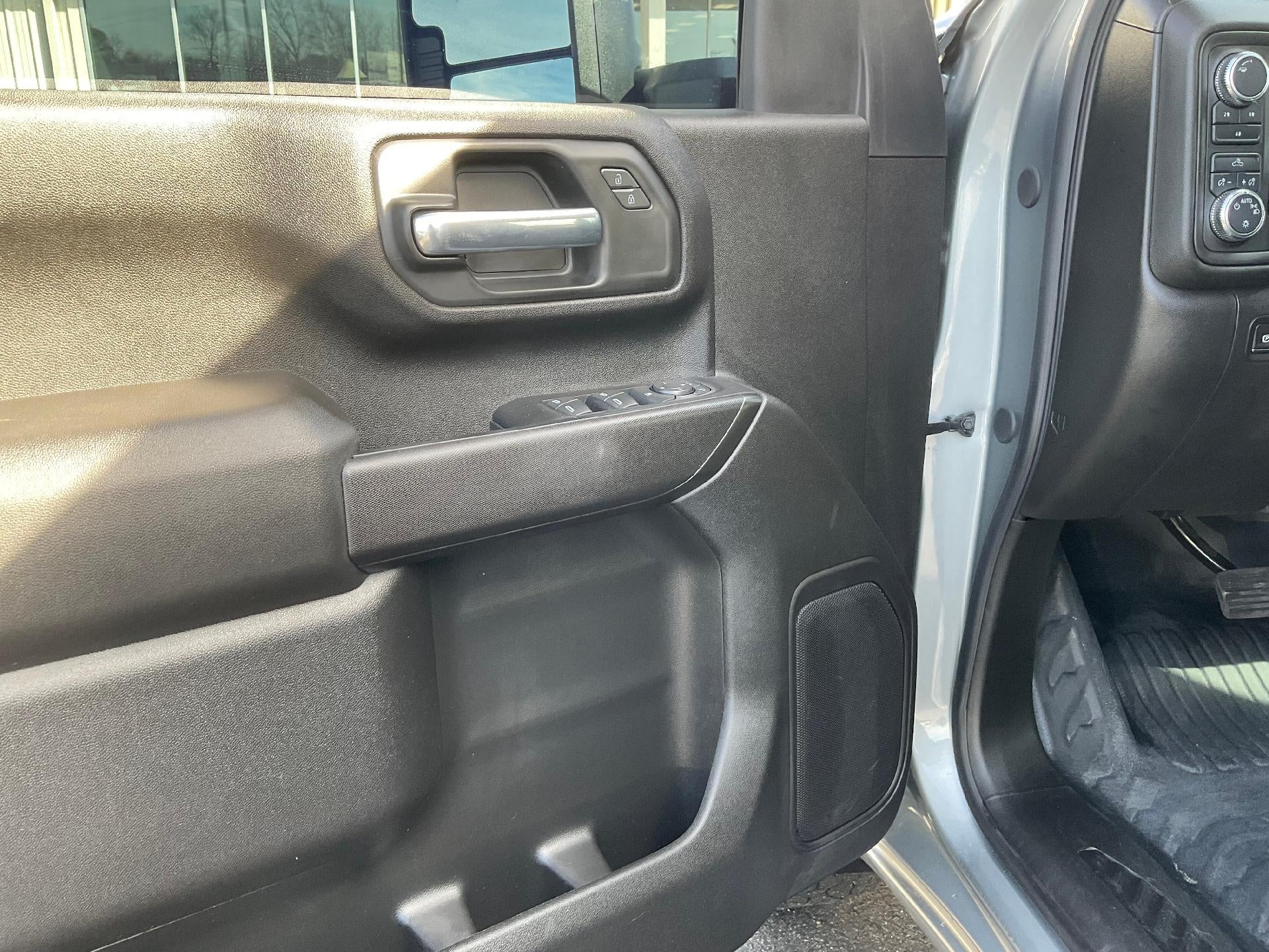 2025 GMC Sierra 2500 HD Pro