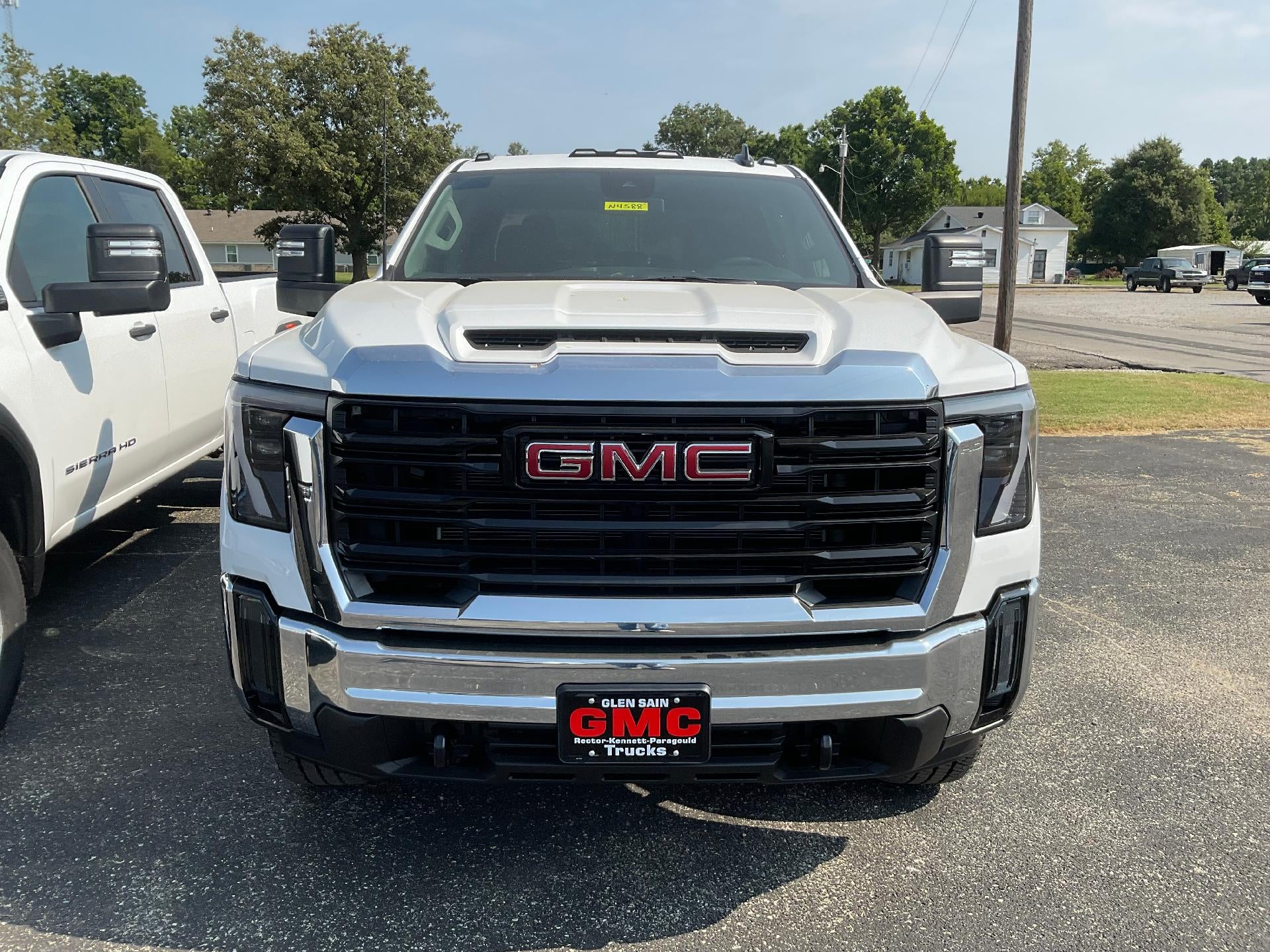 2025 GMC Sierra 2500 HD Pro