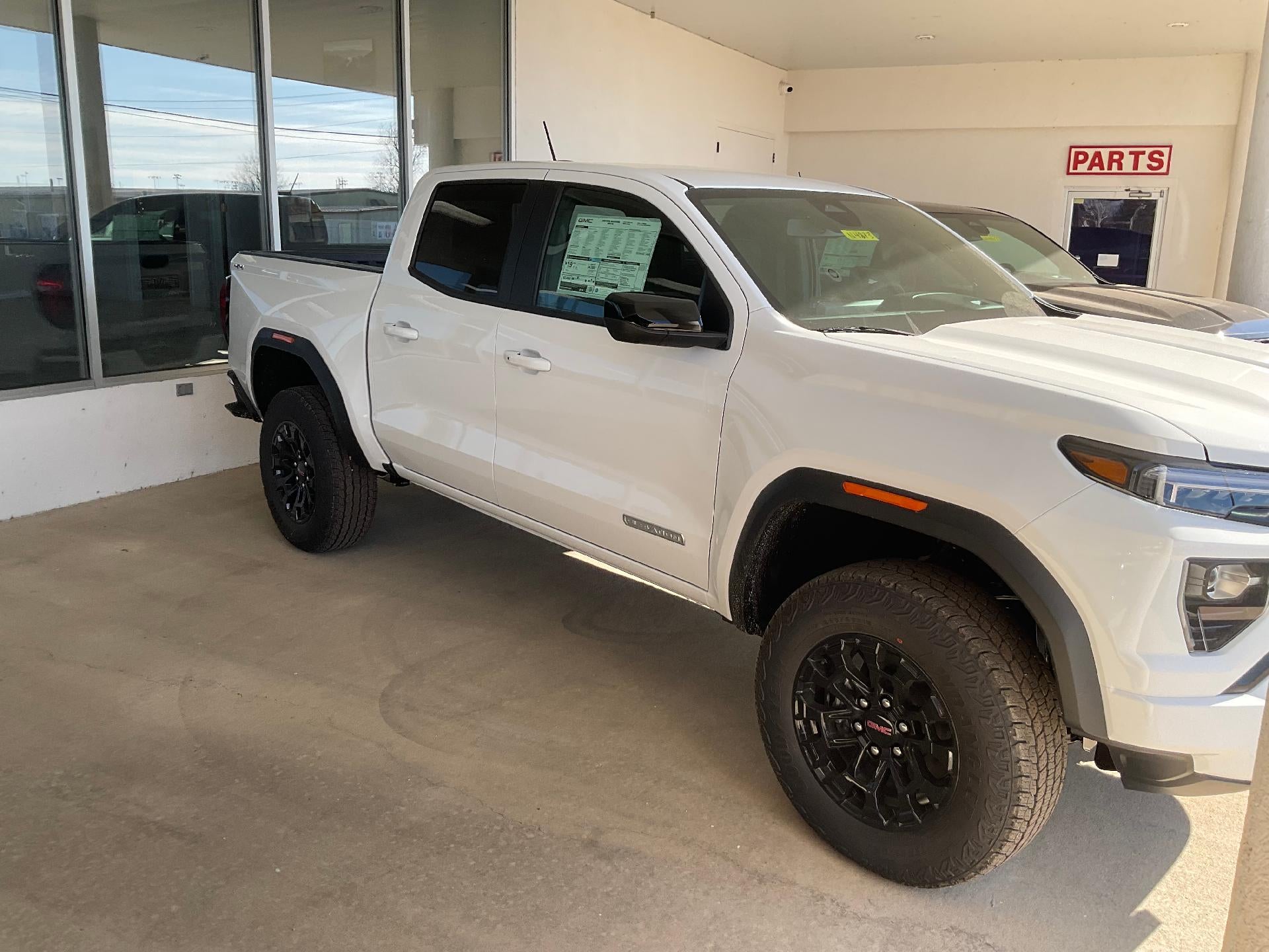 2026 GMC Canyon Elevation