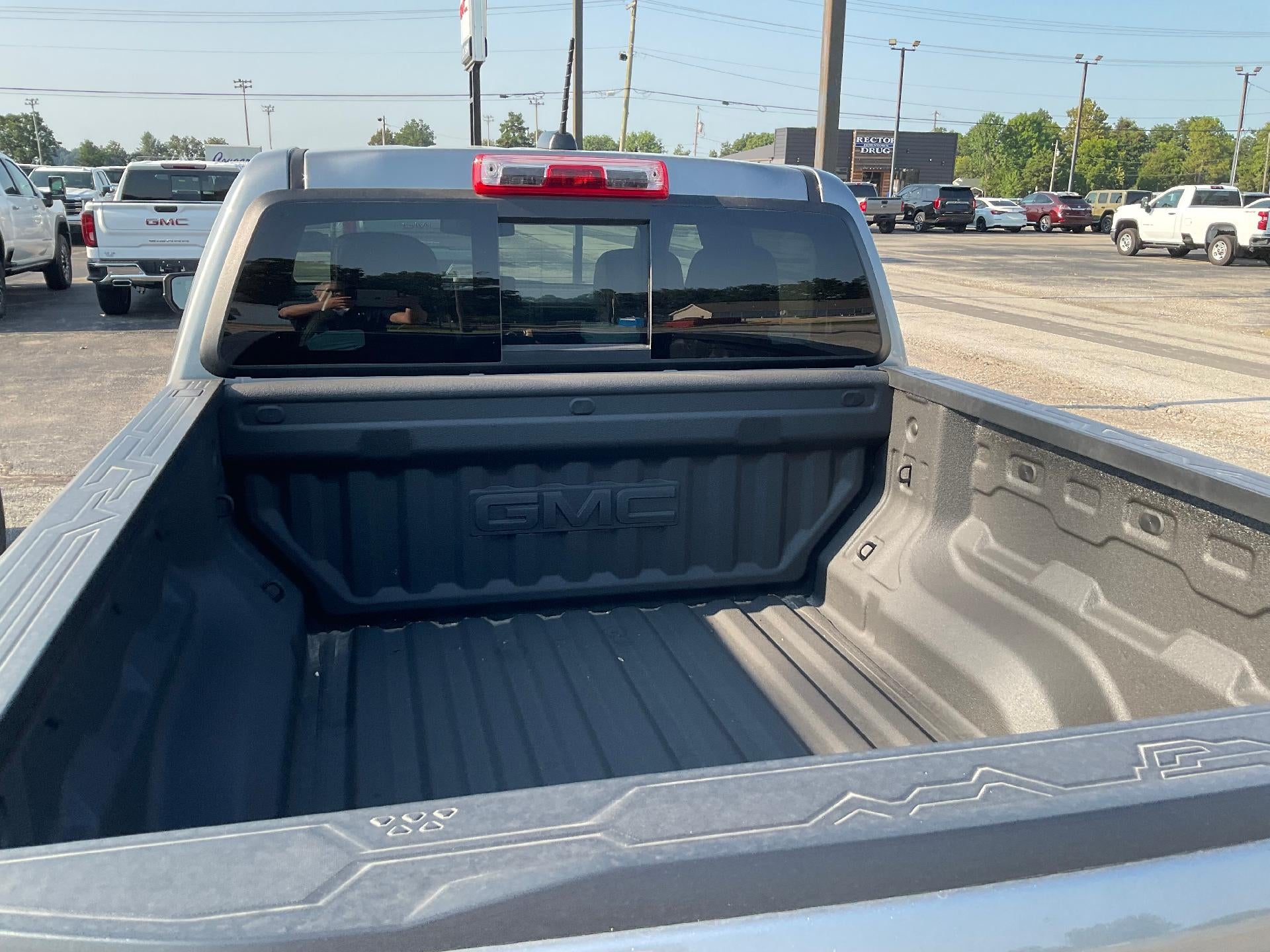 2026 GMC Canyon AT4 - Photo 10