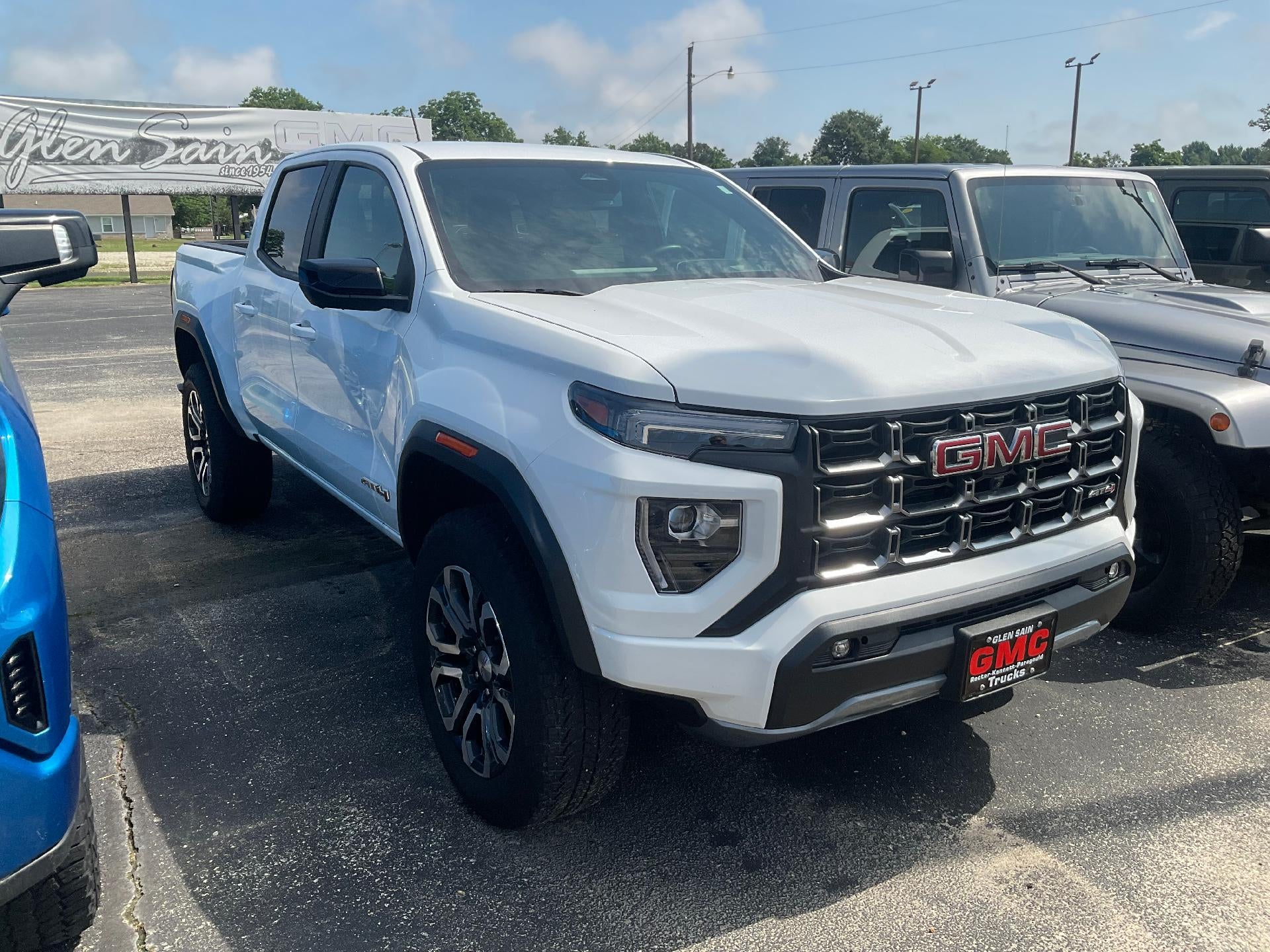 2024 GMC Canyon AT4