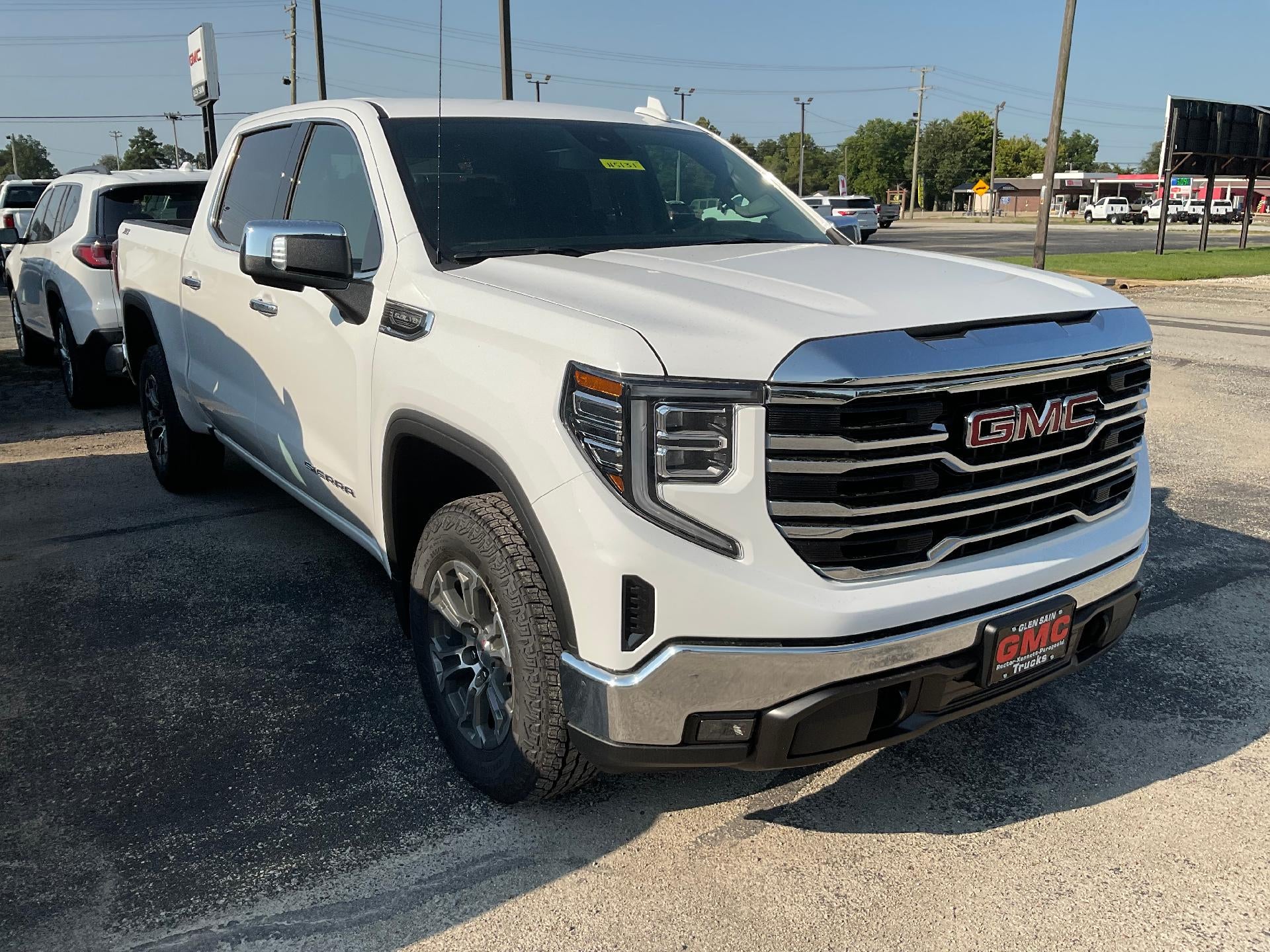 2026 GMC Sierra 1500 SLT