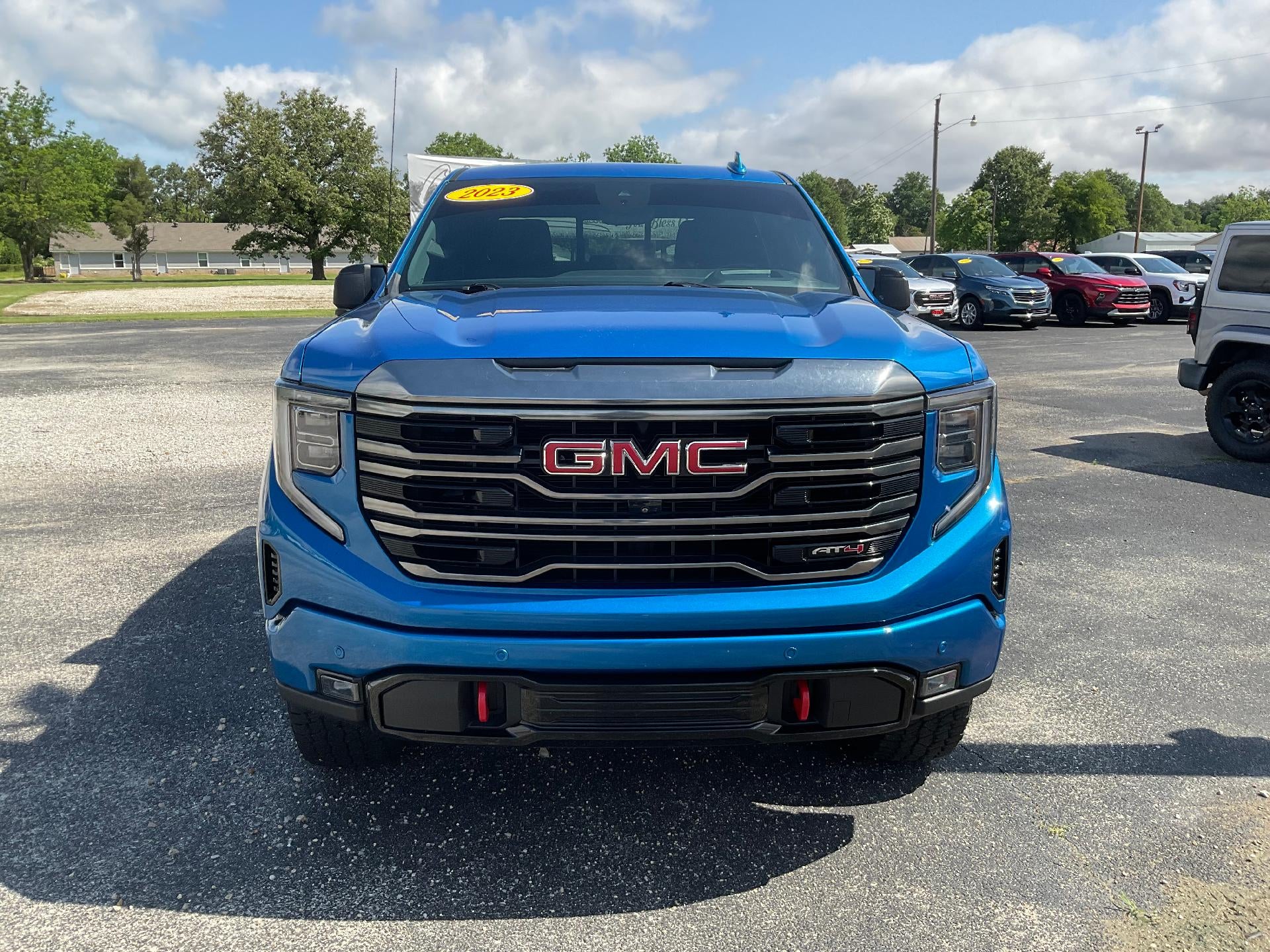 2023 GMC Sierra 1500 AT4