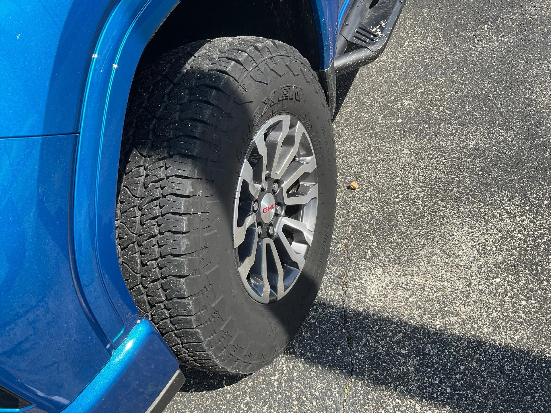 2023 GMC Sierra 1500 AT4