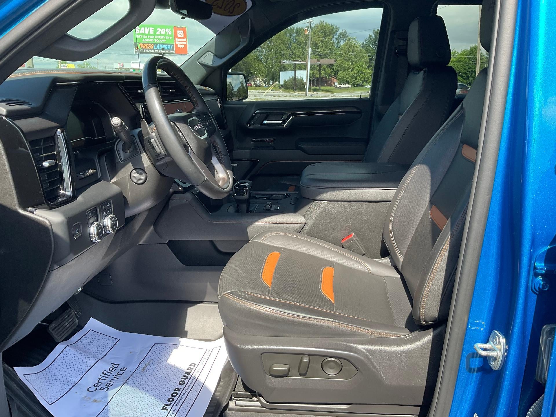 2023 GMC Sierra 1500 AT4
