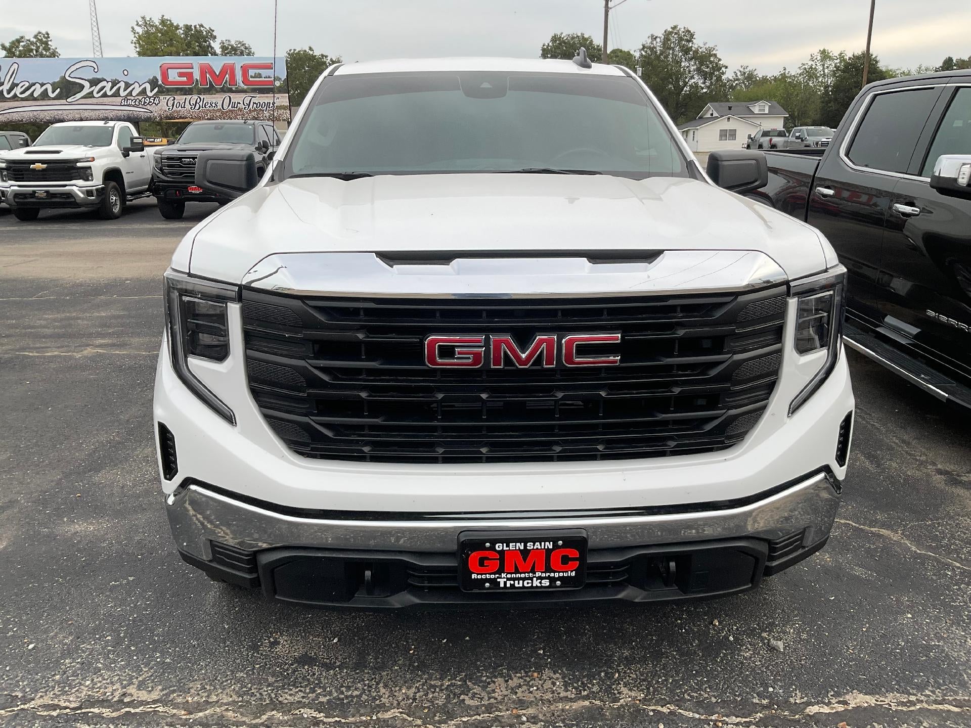2025 GMC Sierra 1500 Pro