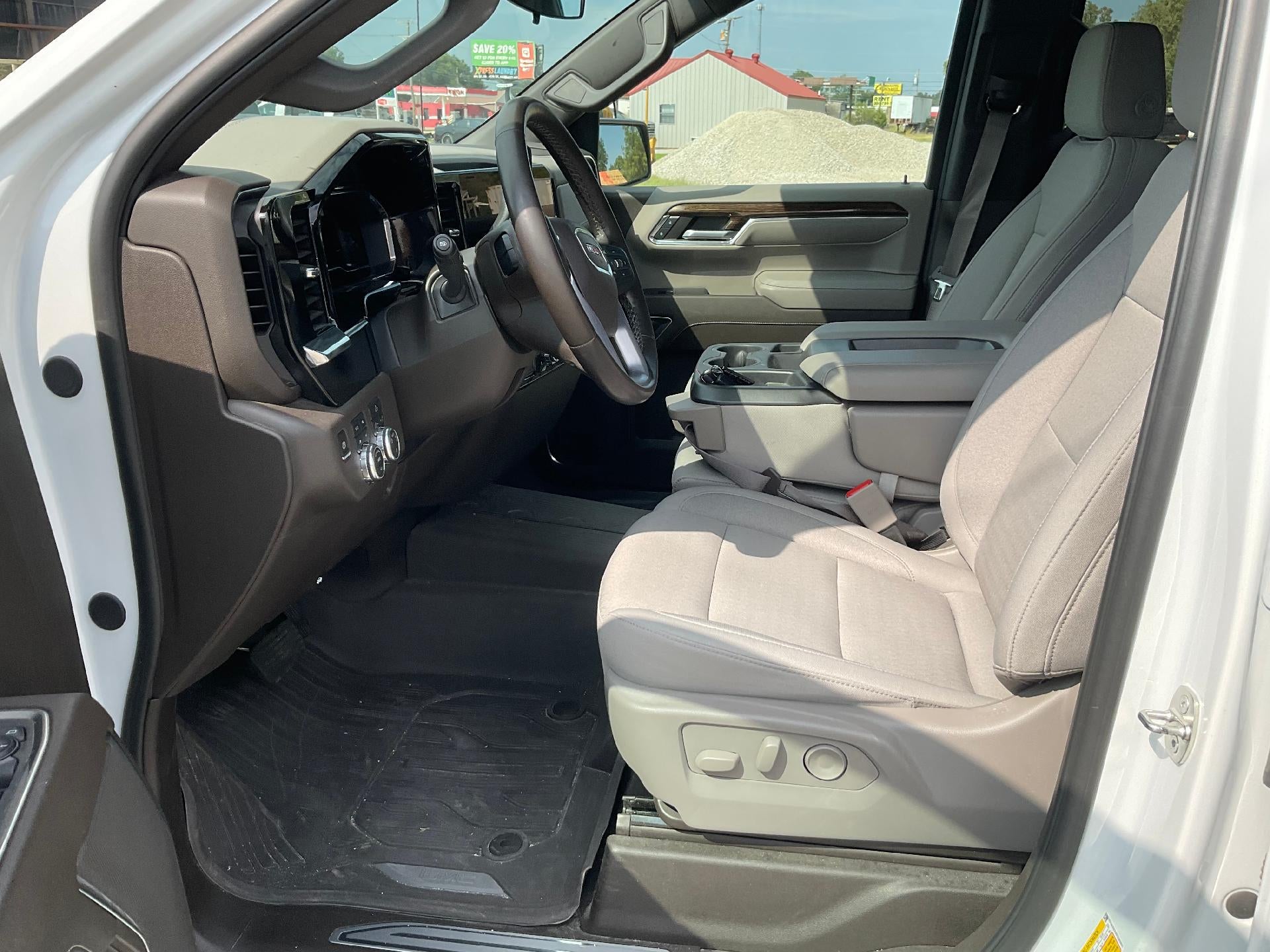 2024 GMC Sierra 1500 SLE