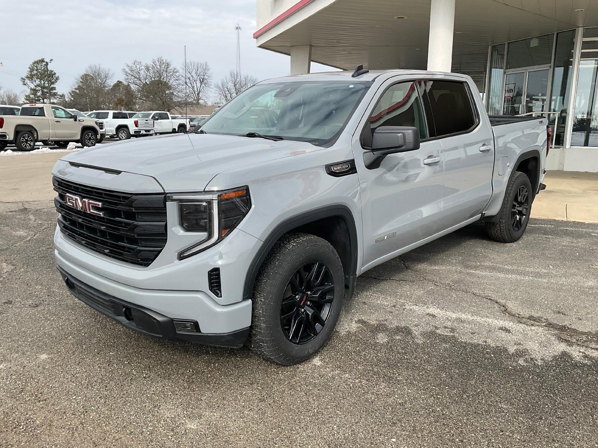 2024 GMC Sierra 1500 Elevation